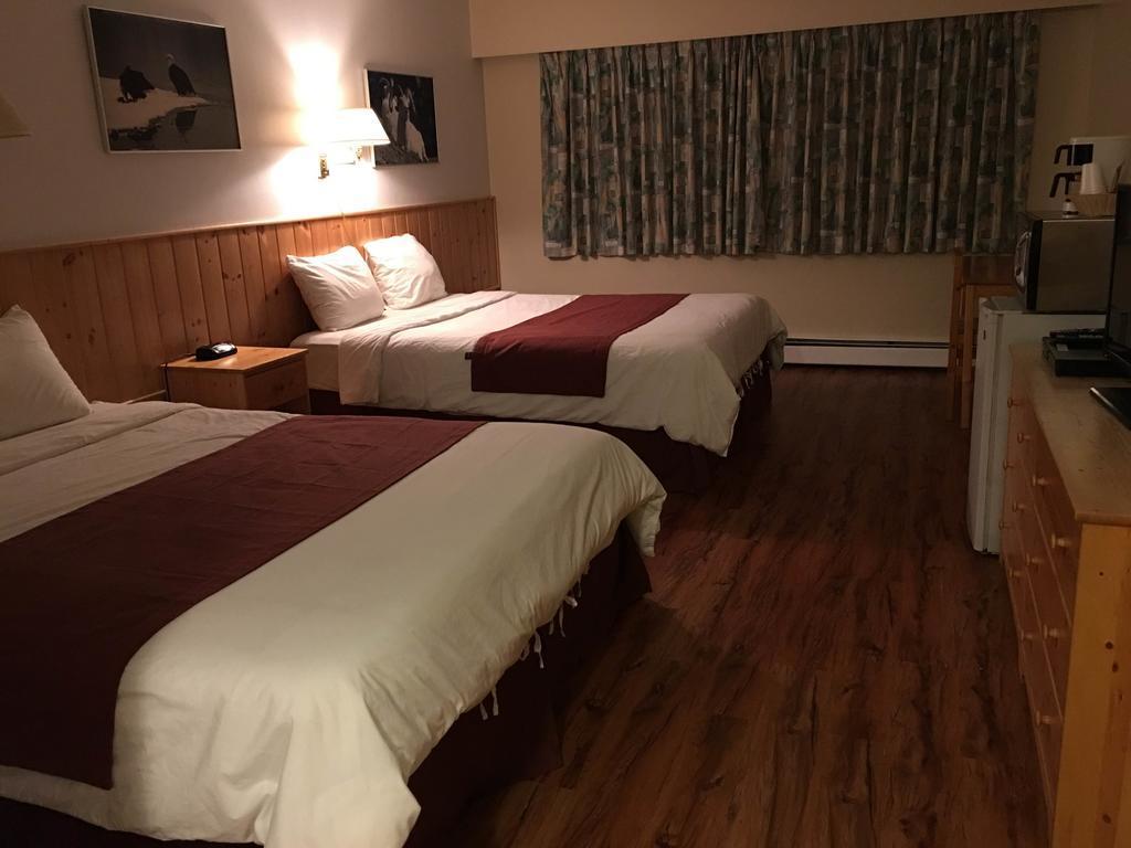 Canadas Best Value Inn- Riverview Hotel Whitehorse Eksteriør billede