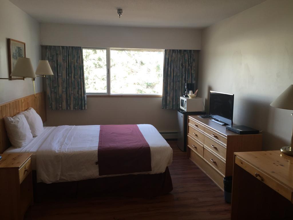 Canadas Best Value Inn- Riverview Hotel Whitehorse Eksteriør billede