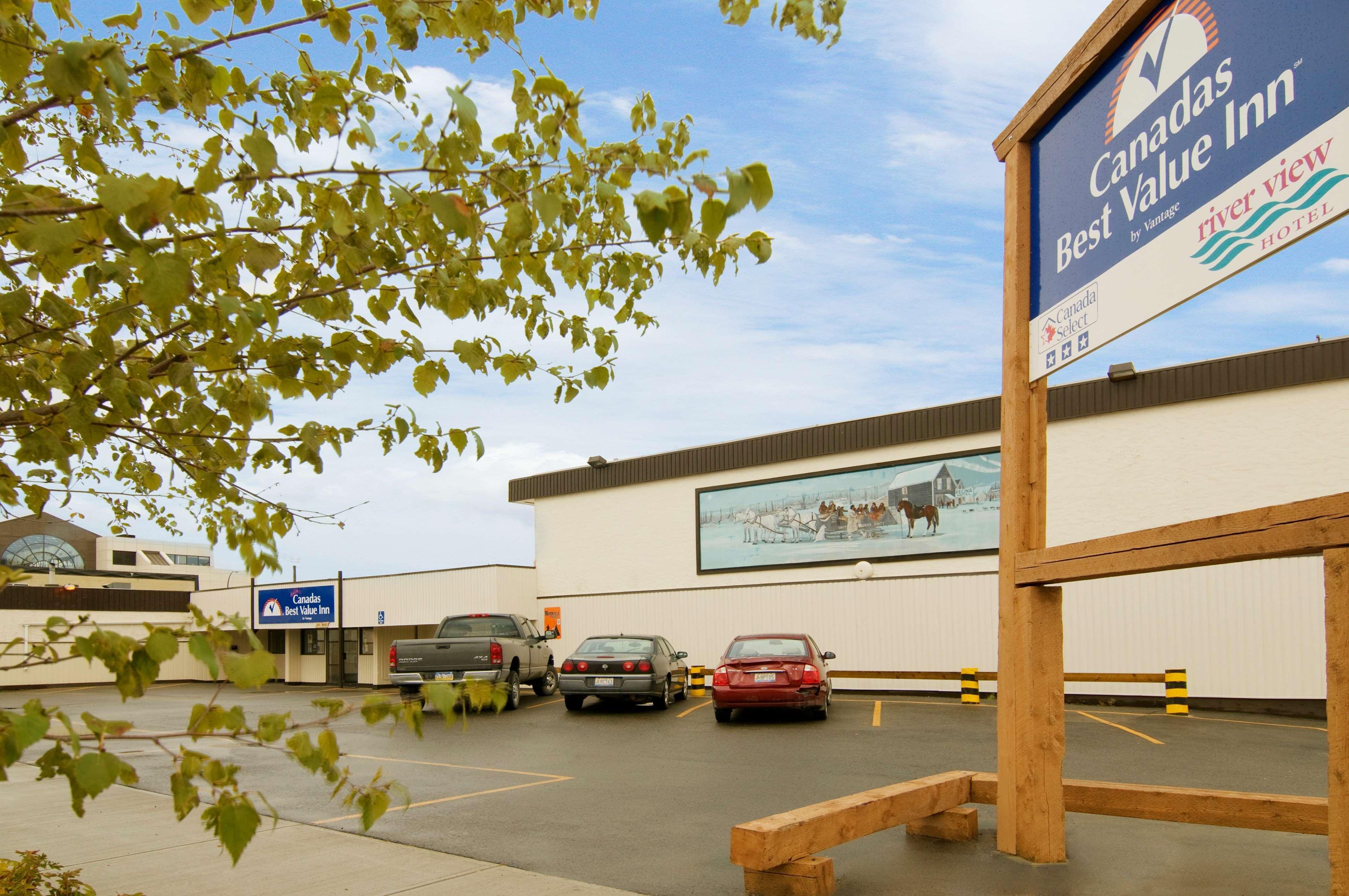 Canadas Best Value Inn- Riverview Hotel Whitehorse Eksteriør billede