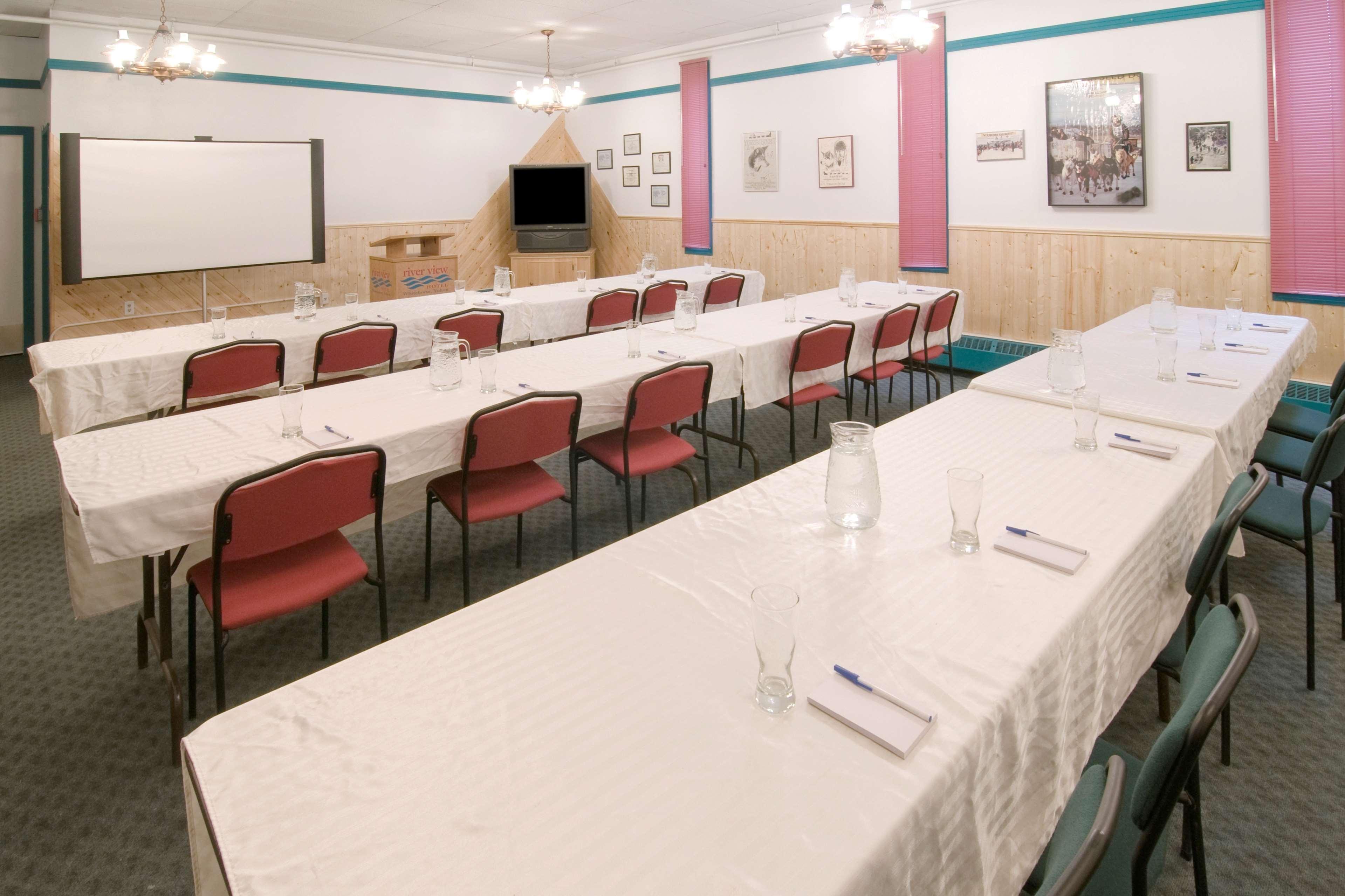 Canadas Best Value Inn- Riverview Hotel Whitehorse Restaurant billede