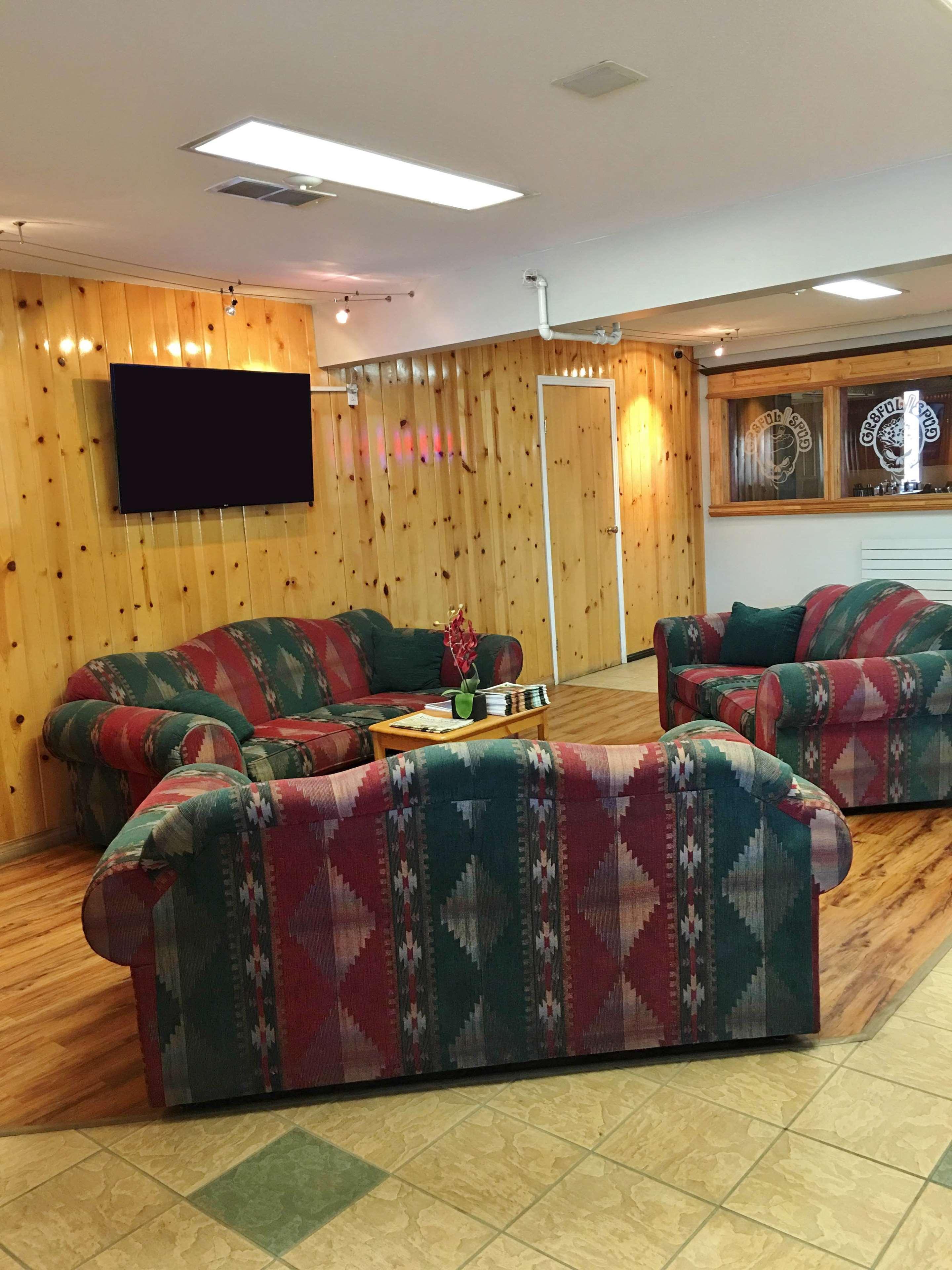 Canadas Best Value Inn- Riverview Hotel Whitehorse Eksteriør billede