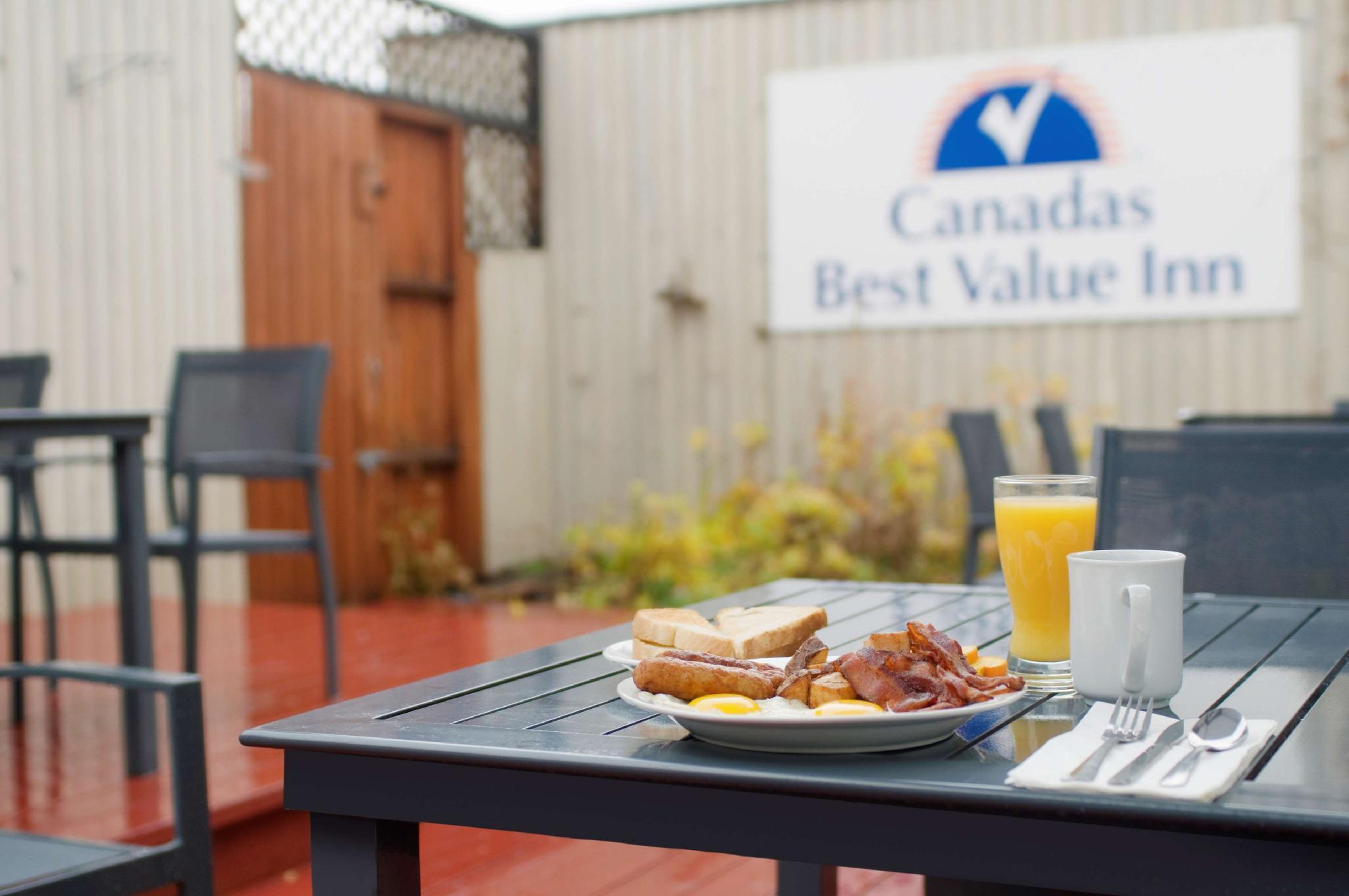 Canadas Best Value Inn- Riverview Hotel Whitehorse Eksteriør billede