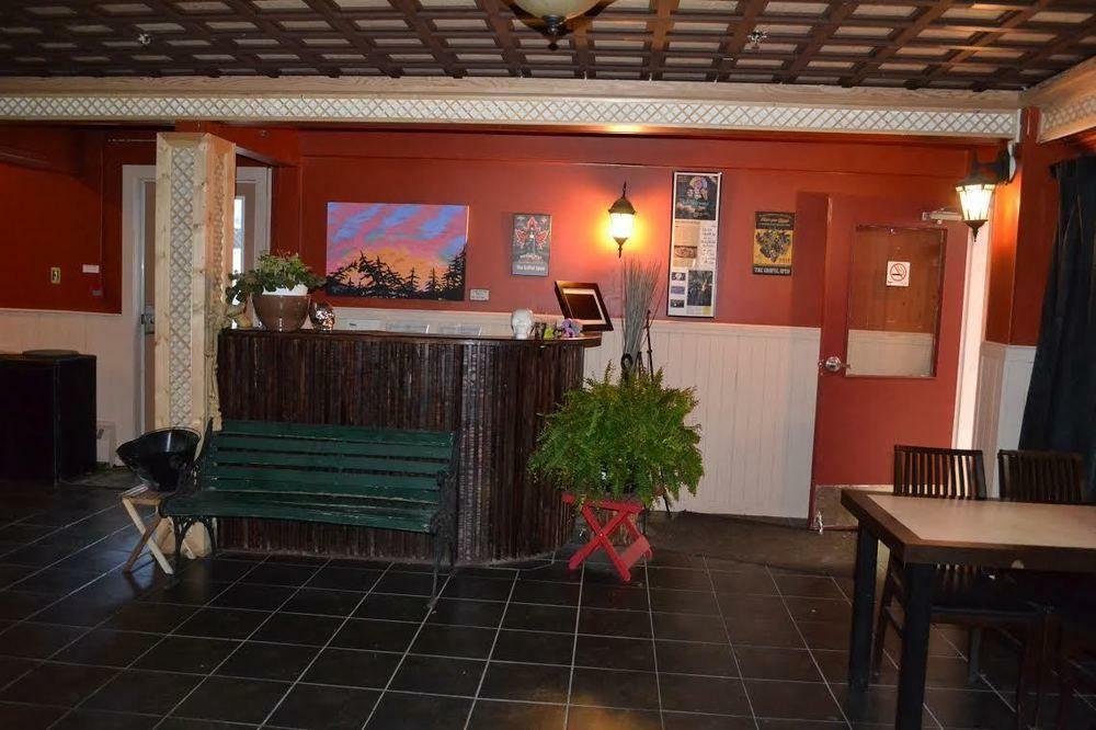Canadas Best Value Inn- Riverview Hotel Whitehorse Eksteriør billede