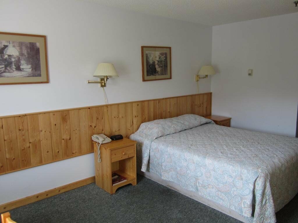 Canadas Best Value Inn- Riverview Hotel Whitehorse Eksteriør billede