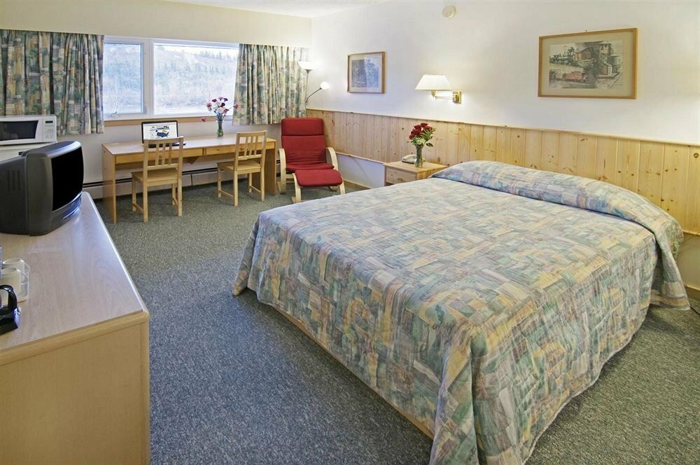 Canadas Best Value Inn- Riverview Hotel Whitehorse Eksteriør billede